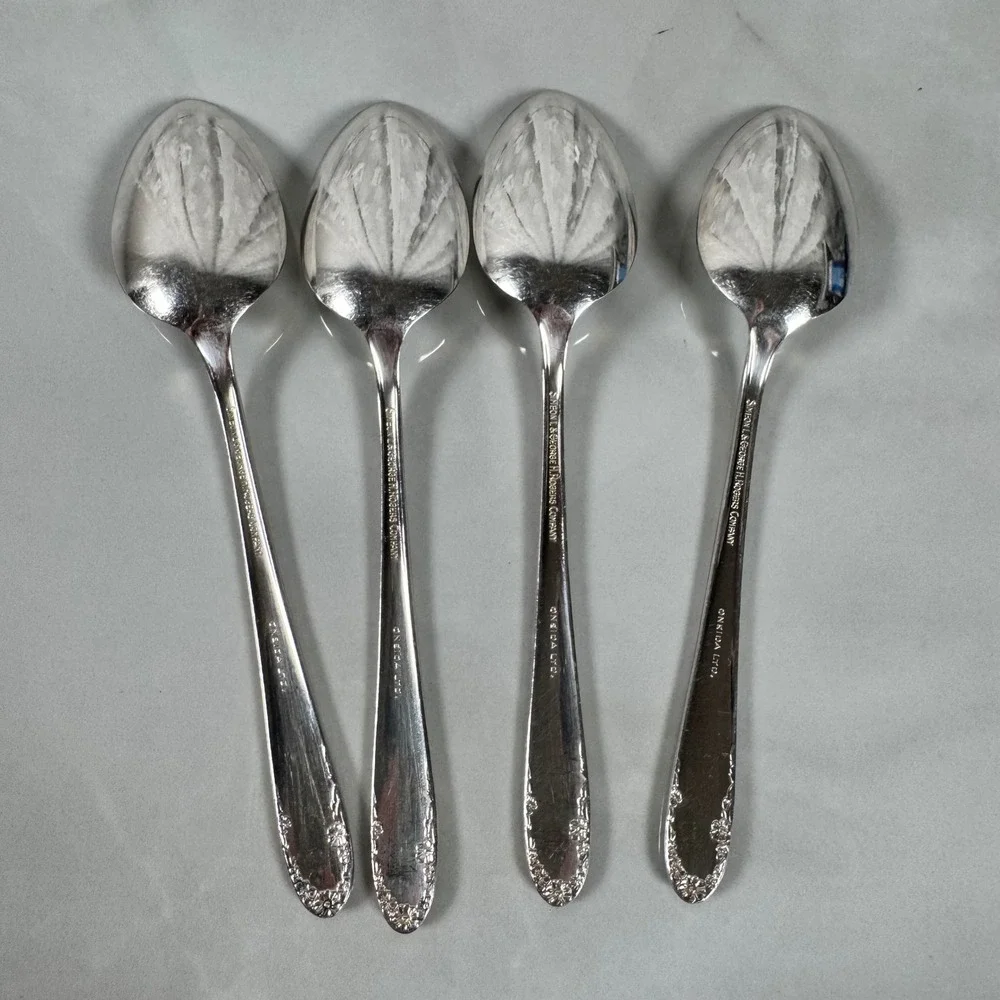 Set of 4 Oneida Simeon L & George‎ H Rogers Silver Plated Teaspoons Lot 2